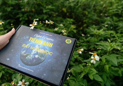 VUI MỪNG CHÀO ĐÓN SỰ RA MẮT CỦA BỘ THẺ “TIẾNG ANH VÀ ĐẤT NƯỚC HỌC”.