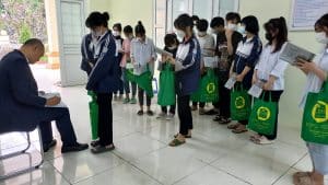 elyh tang sach hung yen kim dong3