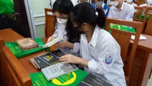 elyh tang sach hung yen3